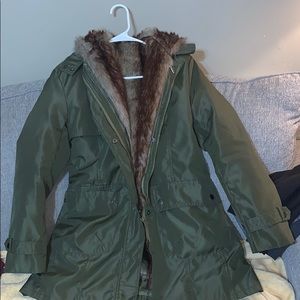 Jacket with removable lining.
